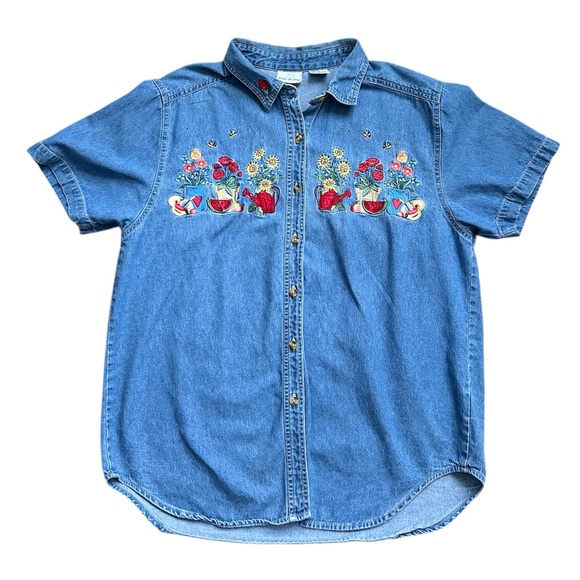 Bobbie Brooks Tops - Bobbie Brooks Vintage Novelty Garden Themed Denim Button up shirt XL